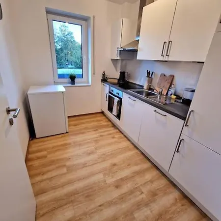 Ecocube 443 - Familie, 2zimmer, 3betten, Schlafsofa, Backofen, Tv, 6pers Appartement *